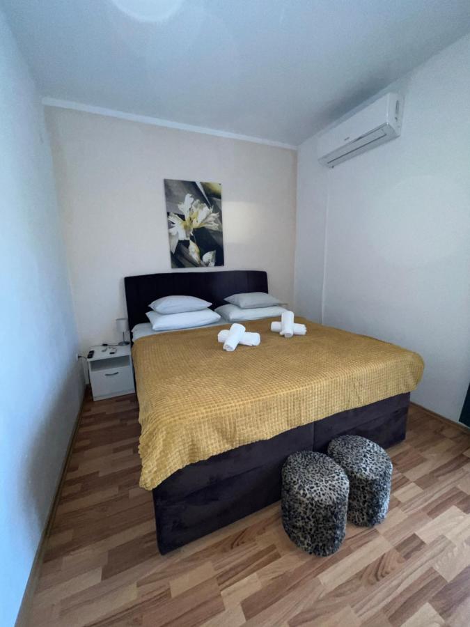 טוראני Apartments And Pansion M&R מראה חיצוני תמונה