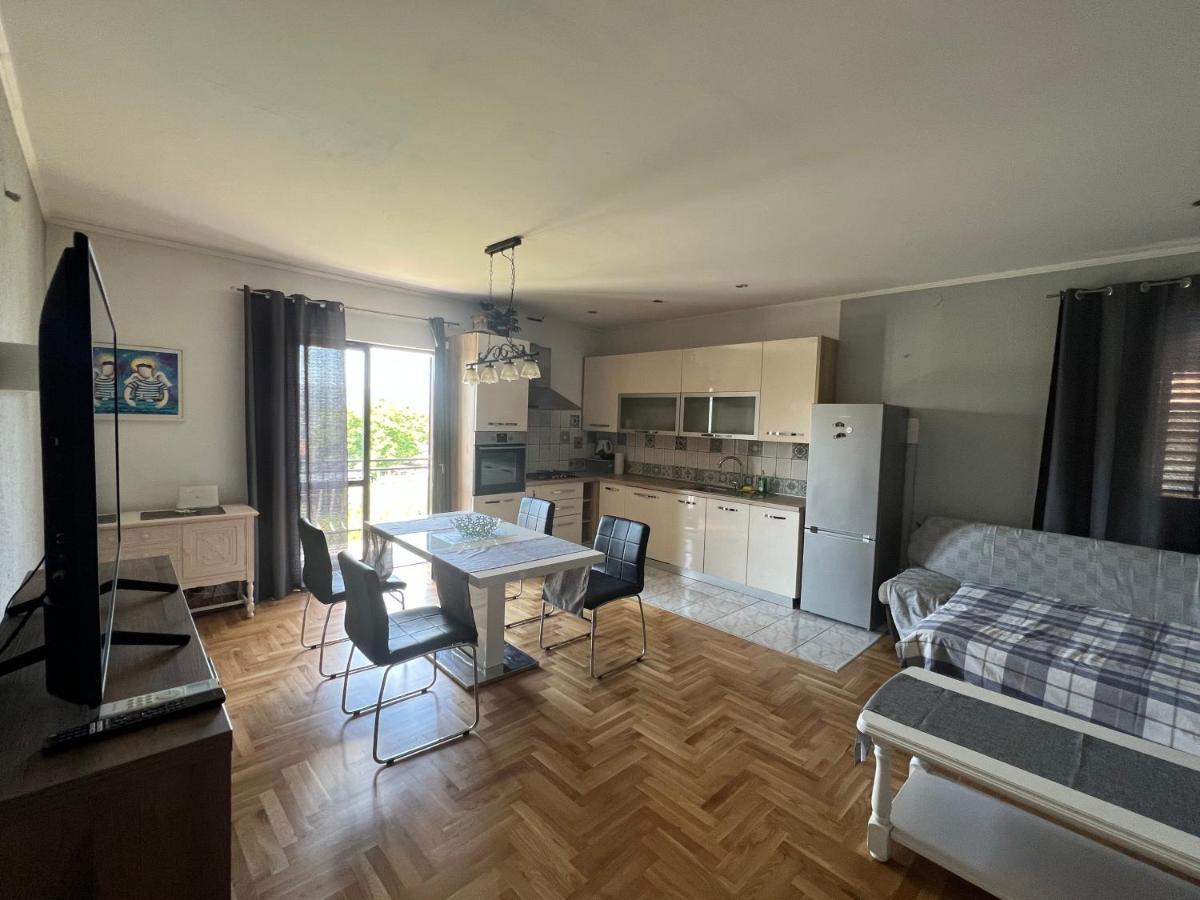 טוראני Apartments And Pansion M&R מראה חיצוני תמונה