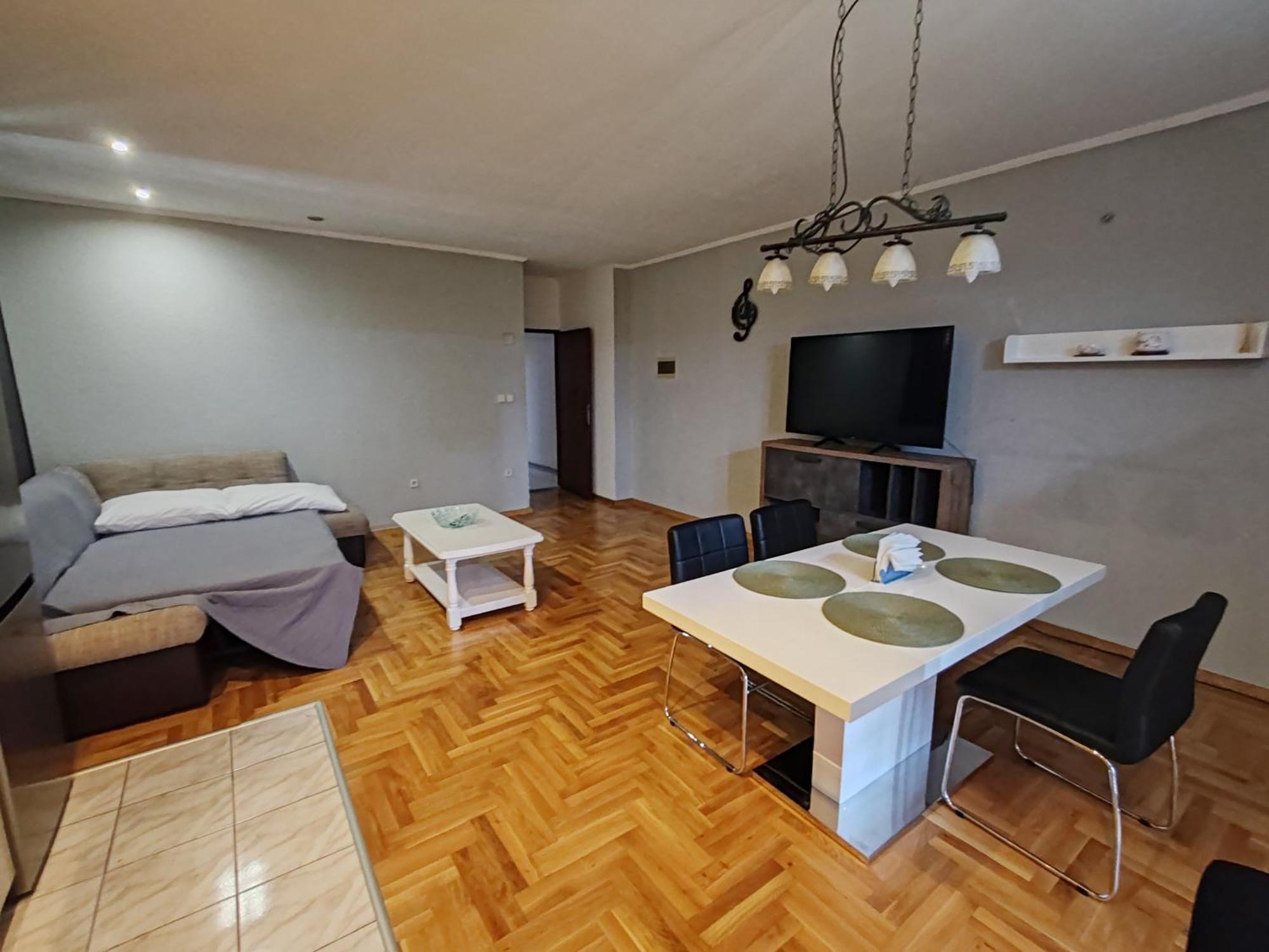 טוראני Apartments And Pansion M&R מראה חיצוני תמונה