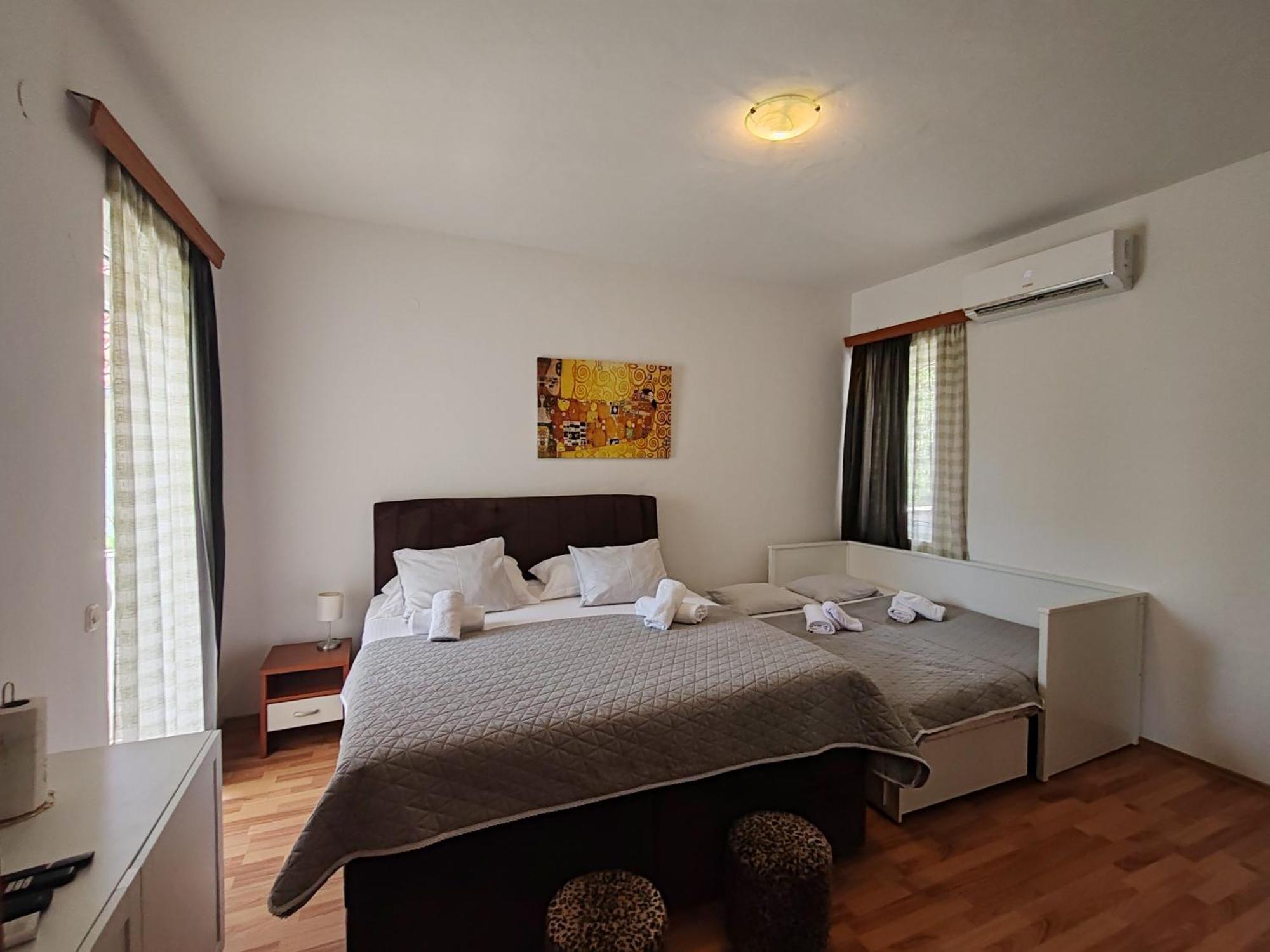 טוראני Apartments And Pansion M&R מראה חיצוני תמונה
